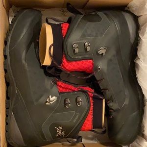 Arc’teryk Bora2 Mid